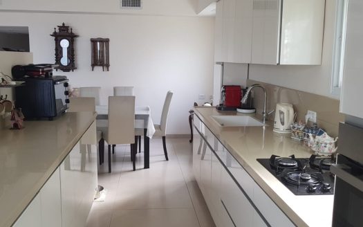 באינשטיין דירה מהממת  מרווחת נוף מרהיב