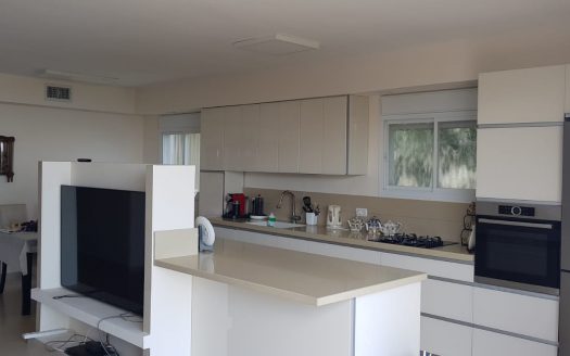 באינשטיין דירה מהממת  מרווחת נוף מרהיב