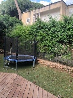 בלעדי !!!בלב אחוזה בסמולנסקין שקט ומרכזי עם גינה וכניסה נפרדת