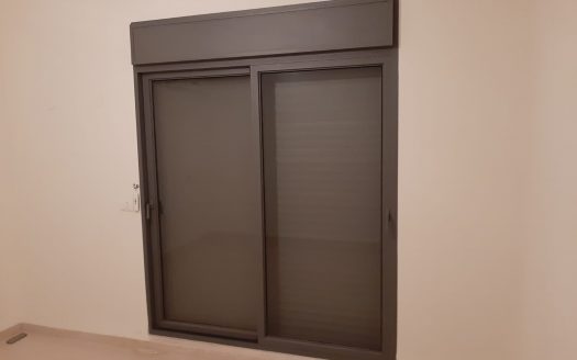 להשכרה בדניה ב' דו-משפחתי חדיש לתקופה ארוכה