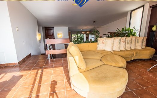 בלעדי בדניה ב' וילה בודדת 7 חדרים עם נוף מדהים