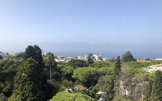 בדרך הים פנטהאוז מרווח במפלס אחד עם נוף פתוח חניה מקורה מחסן ומעלית