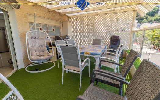 בלעדי ברמת אלמוגי במיקום מצויין פנטהאוז גדול מעוצב ומושקע