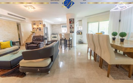 בלעדי ברמת אלמוגי במיקום מצויין פנטהאוז גדול מעוצב ומושקע