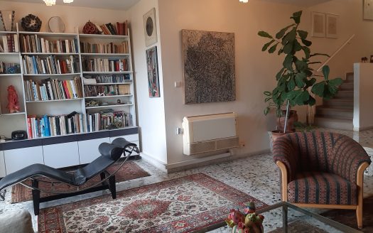 דירת 5 חדרים בגבעת דאונס קסומה ומיוחדת,כניסה נפרדת,מקלט פרטי