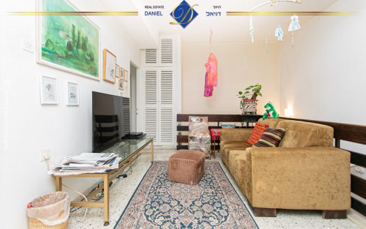 דירת 5 חדרים בגבעת דאונס קסומה ומיוחדת,כניסה נפרדת,מקלט פרטי