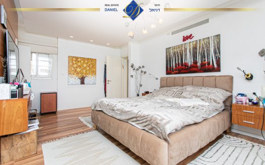 פנטהאוז יוקרתי ברחוב מרגלית