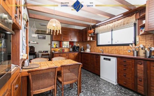 ברמת גולדה בבלעדיות! נכס חדש פנטהאוז מרווח 5 חדרים 160 מ"ר במפלס אחד