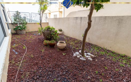 בדניה ב' דו- משפחתי ברמת בניה איכותית גינה ומרפסת לנוף ים, ומפלס נוסף של 150 מ"ר