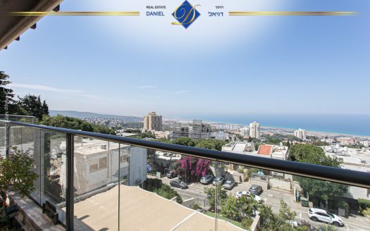 בגבעת דאונס ייחודית + נוף מערבי במפלס אחד