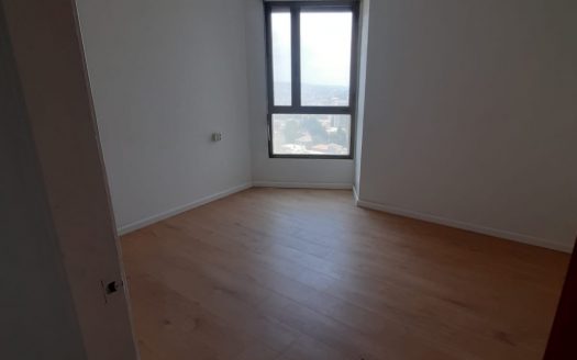 במרכז הכרמל דירה למכירה עם נוף, מעלית וחניה*